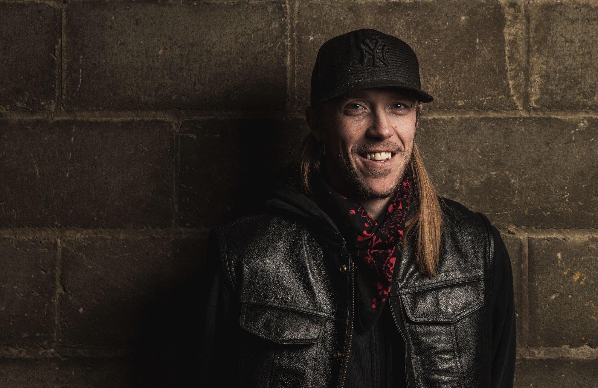 carousel-hero-element image-10