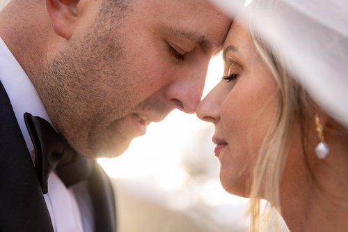 carousel-hero-element image-1