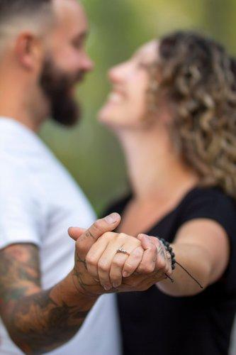 mobile - carousel-hero-element image-4