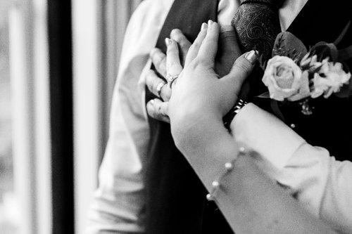 mobile - carousel-hero-element image-0